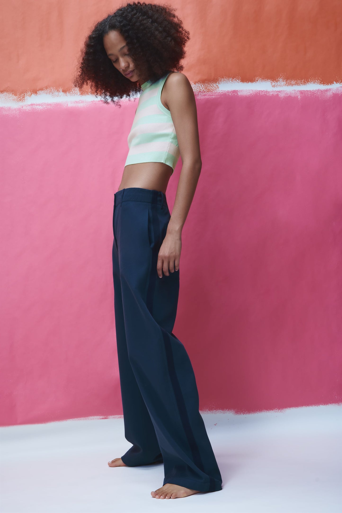 Women White / Green Knit Crop Top