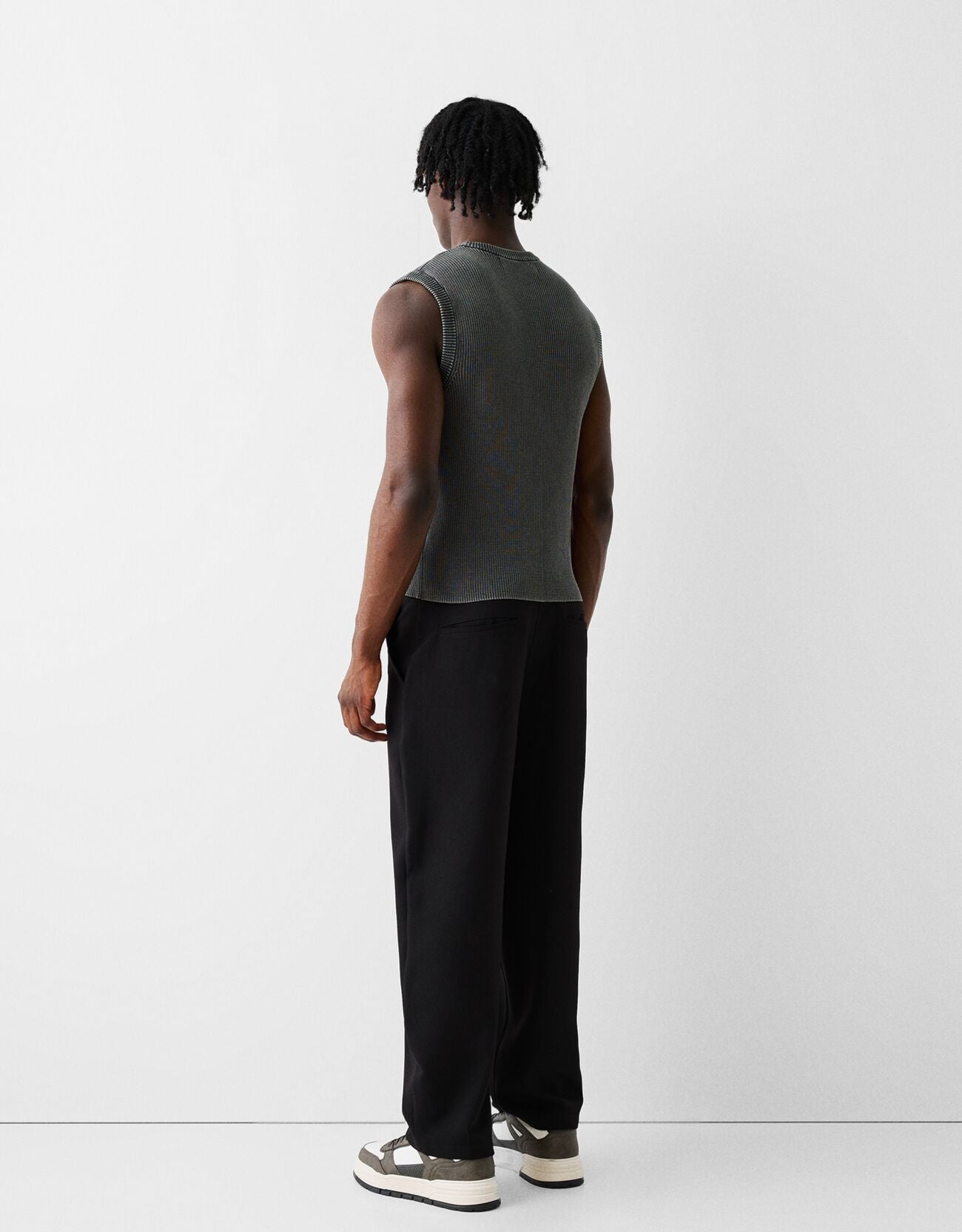 Men Dark Grey Faded-Effect Cropped Vest