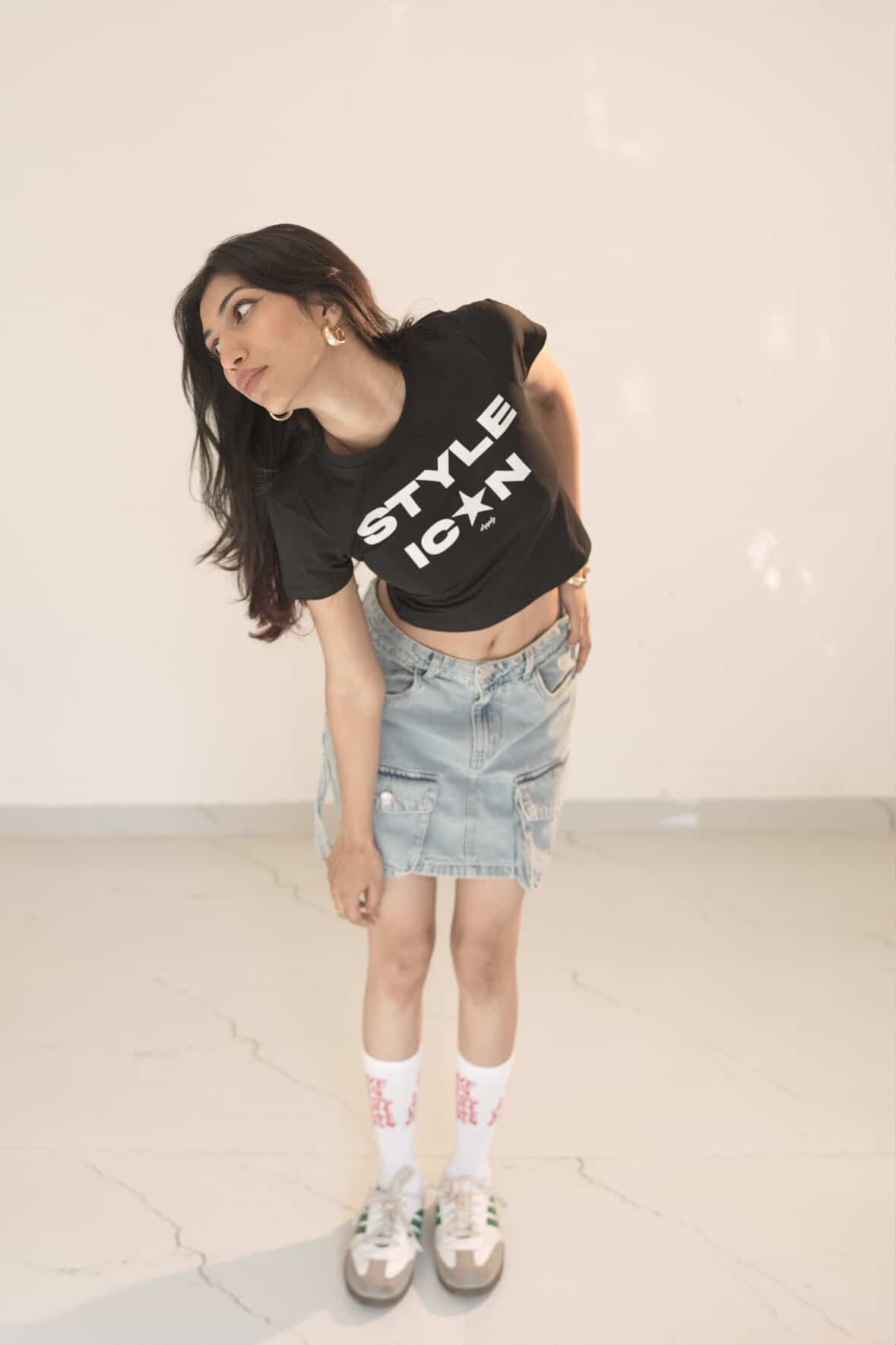 Black Style Icon Baby Tee - Classic Fit