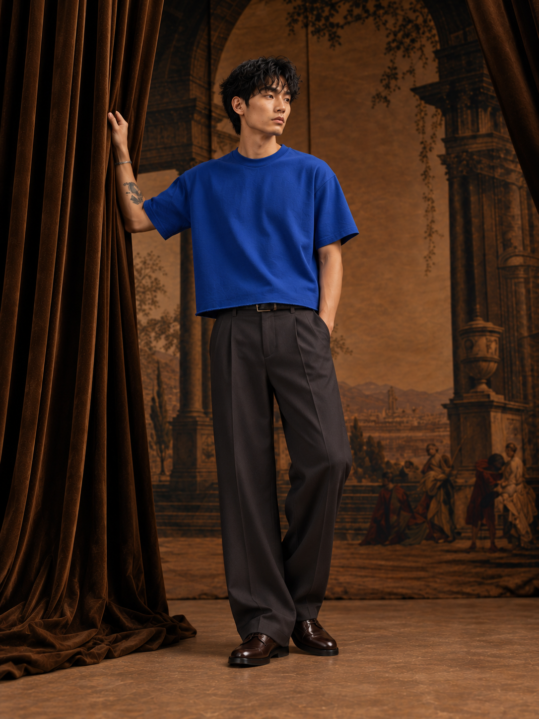Iconic Cropped Sapphire Blue T-shirt